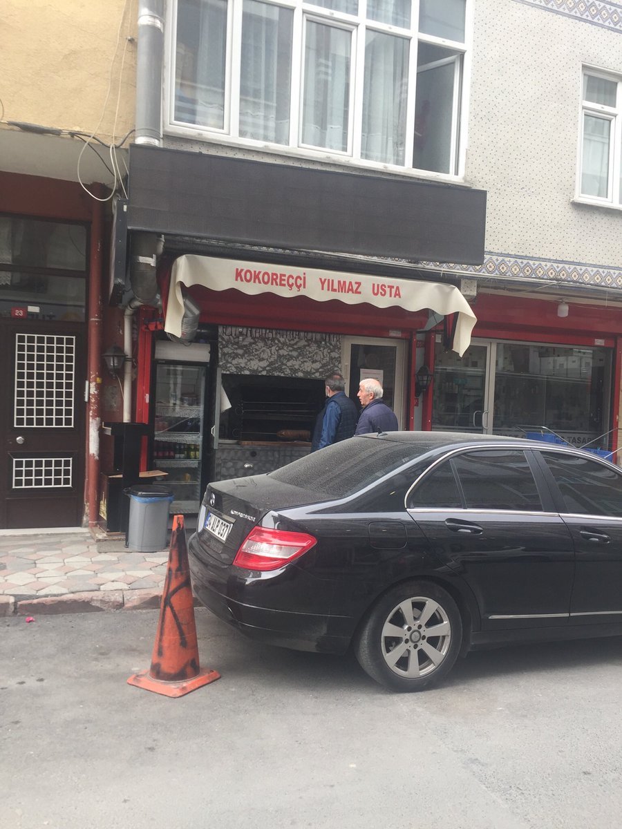 Erdem atletik diye ben...