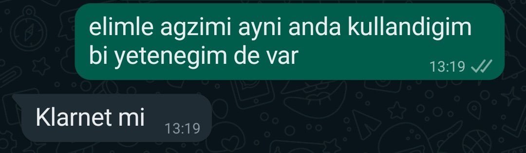 elimle agzimi ayni anda...