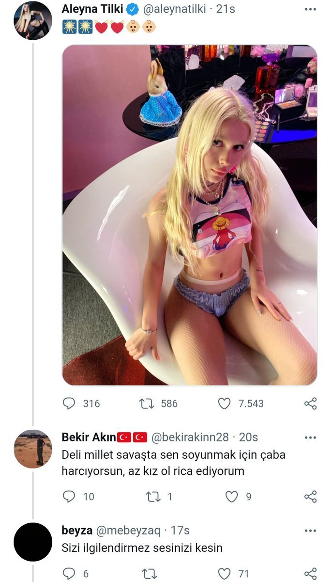 Aleyna Tilki @aleynatilki...