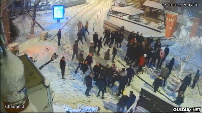 İstanbul'da iki grup...