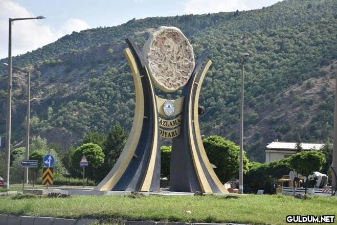 Hepsine hükmedecek bir...