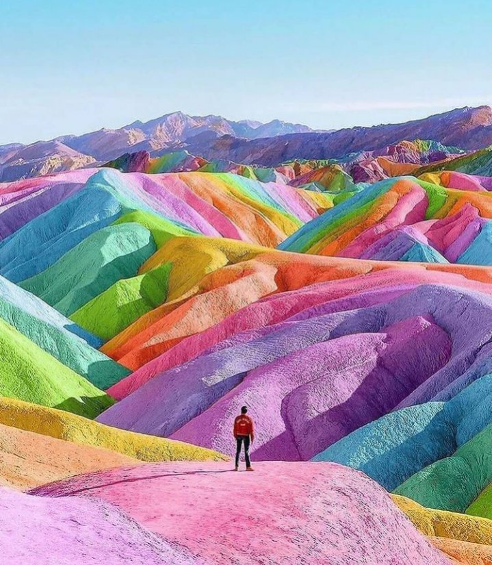 Peru'da gökkuşağı dağı.....