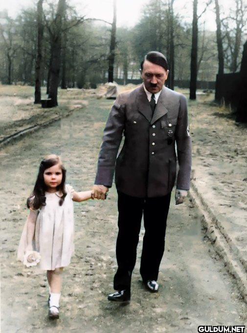 2. Adolf Hitler, Helga...