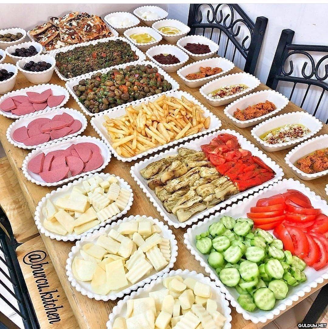 Karımın arkadaşları sahura...