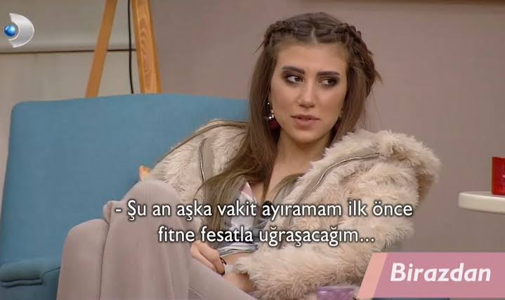 - Şu an aşka vakit...
