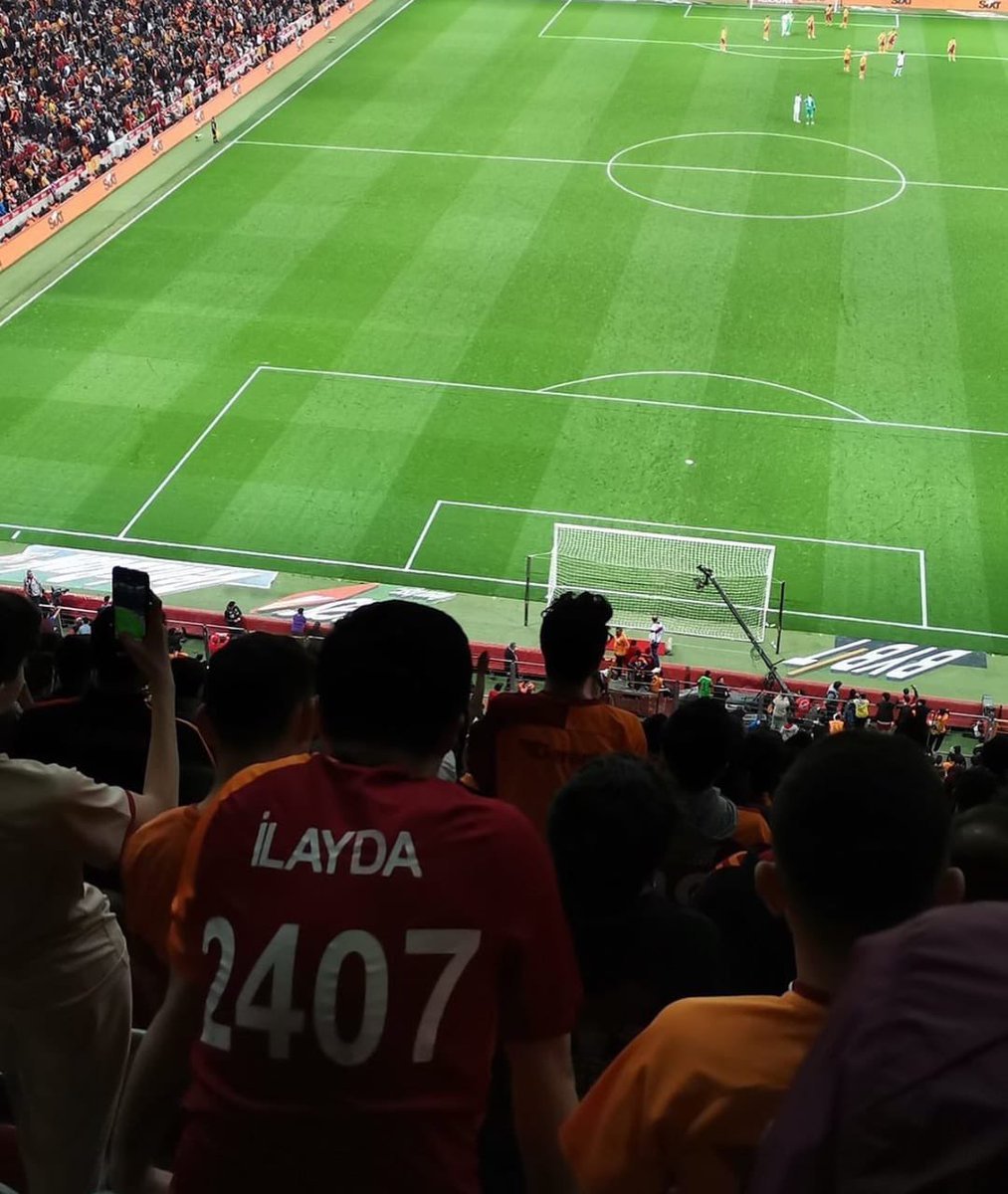 Gerçek bir aşk adamı.....