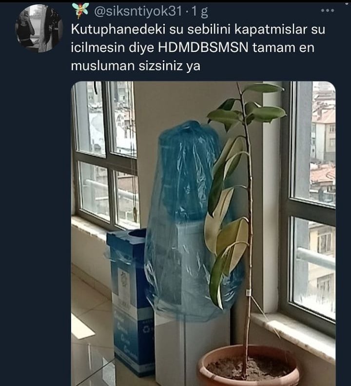 eee bacakları görünüyor...