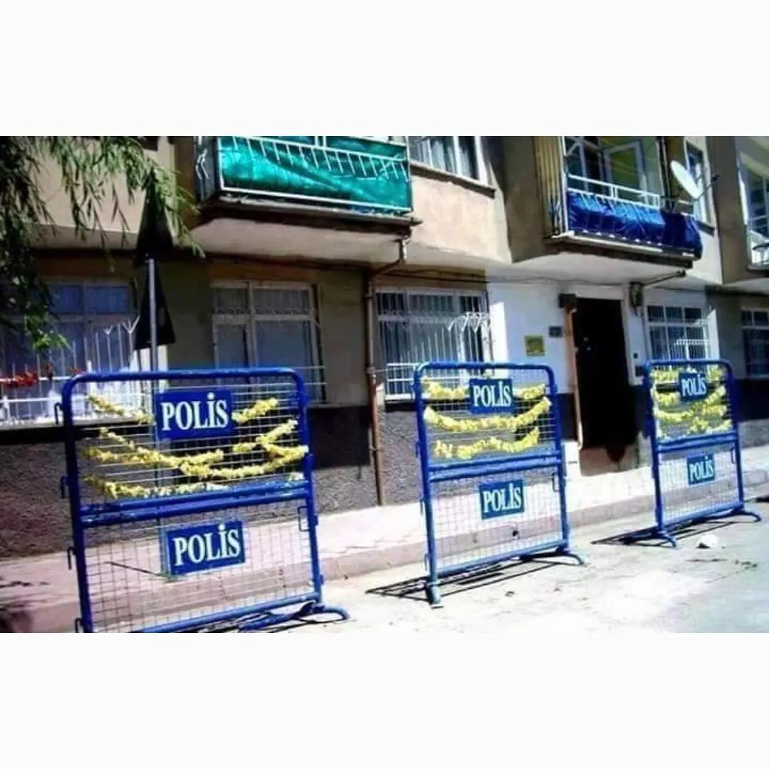Kadın Anam Biber Gazı...