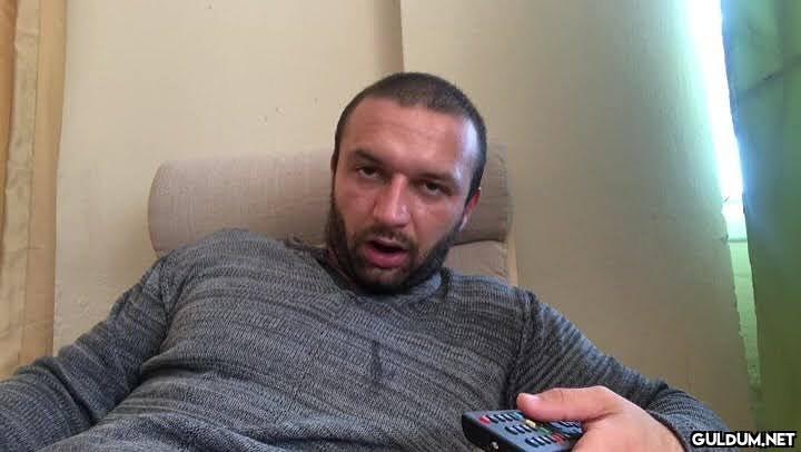 Sahuru bekleyen tayfa;  Kaynak