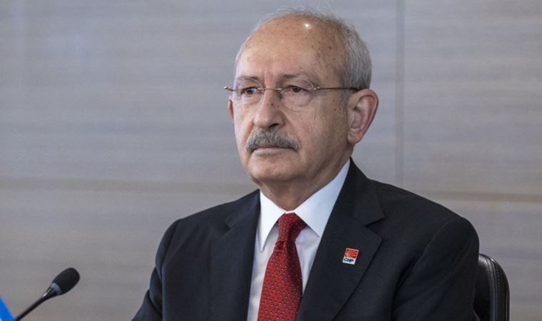 Bu siyasi üçlünün olduğu...