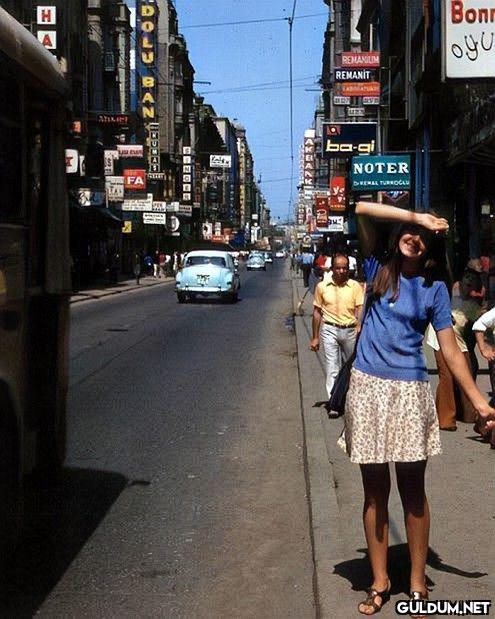 İstiklal Caddesi üzerinde...