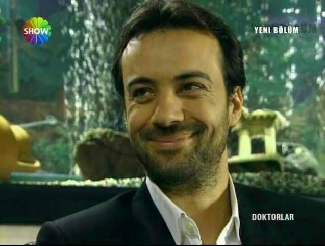 "Ben sana aşık değilim...