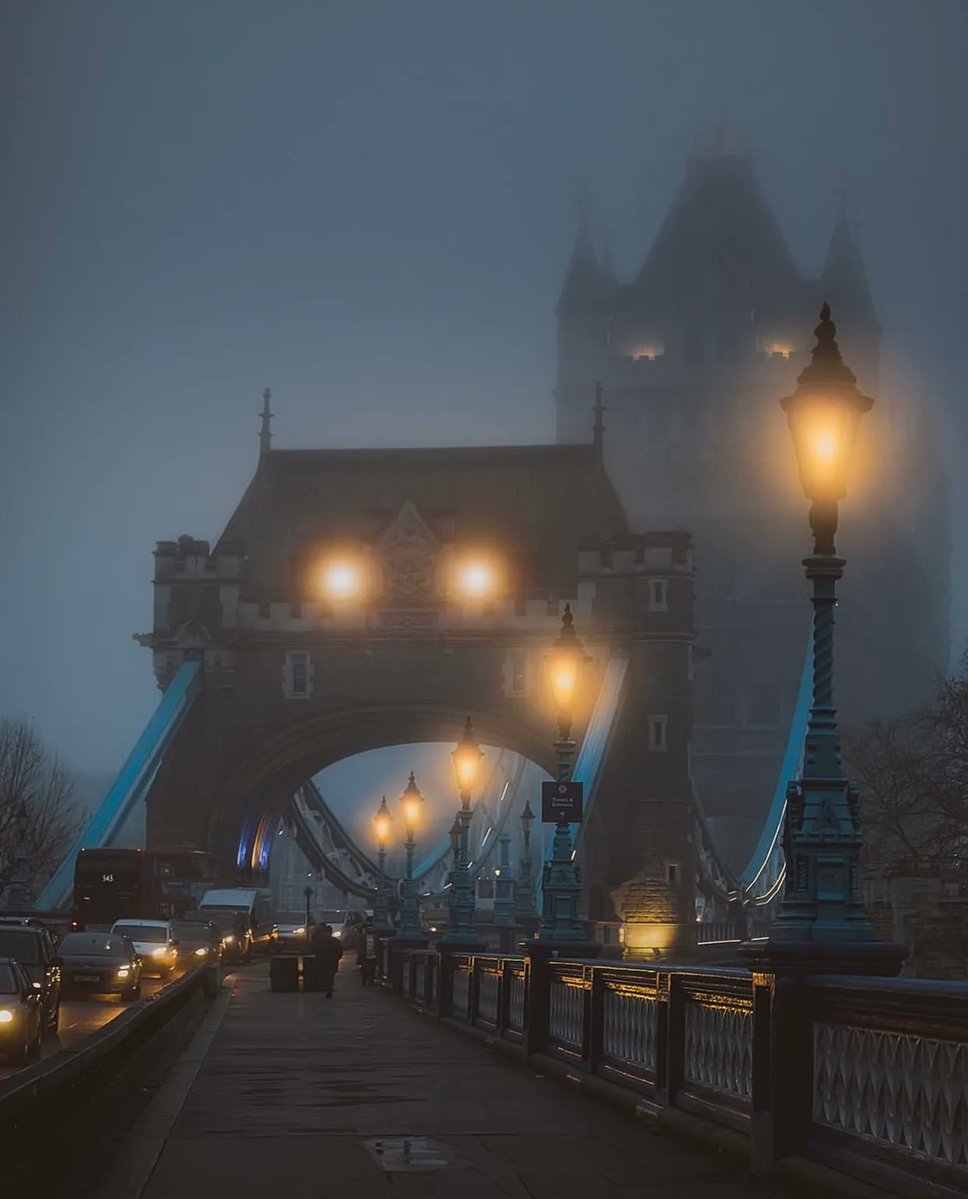 🇬🇧Londra'da sisli bir...
