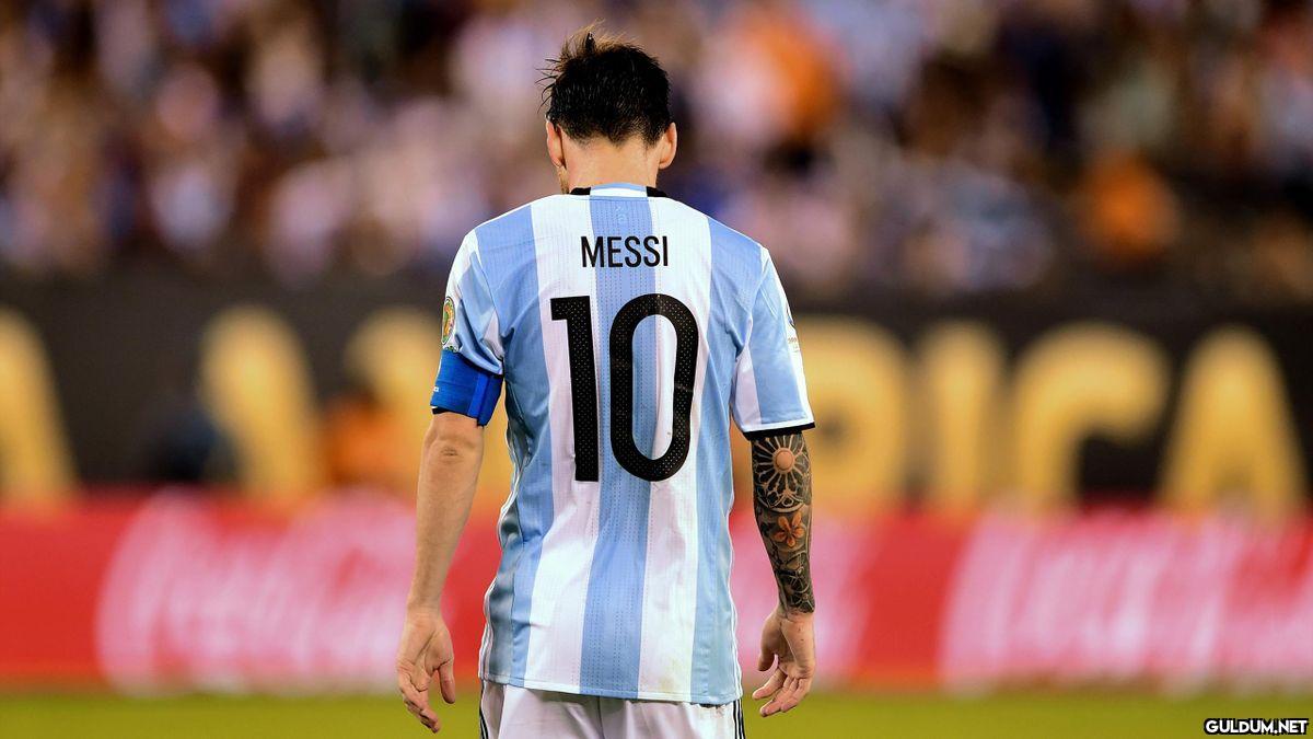 Sizce Messi Arjantin ile...