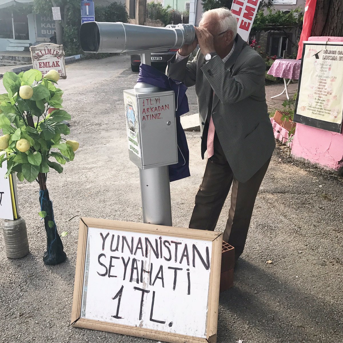 Pazarlama dehası.....