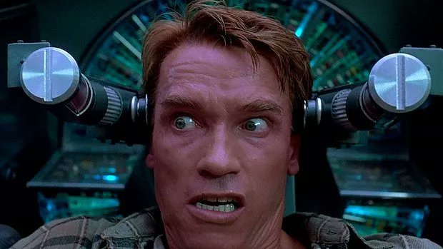 Total Recall Bir adam,...