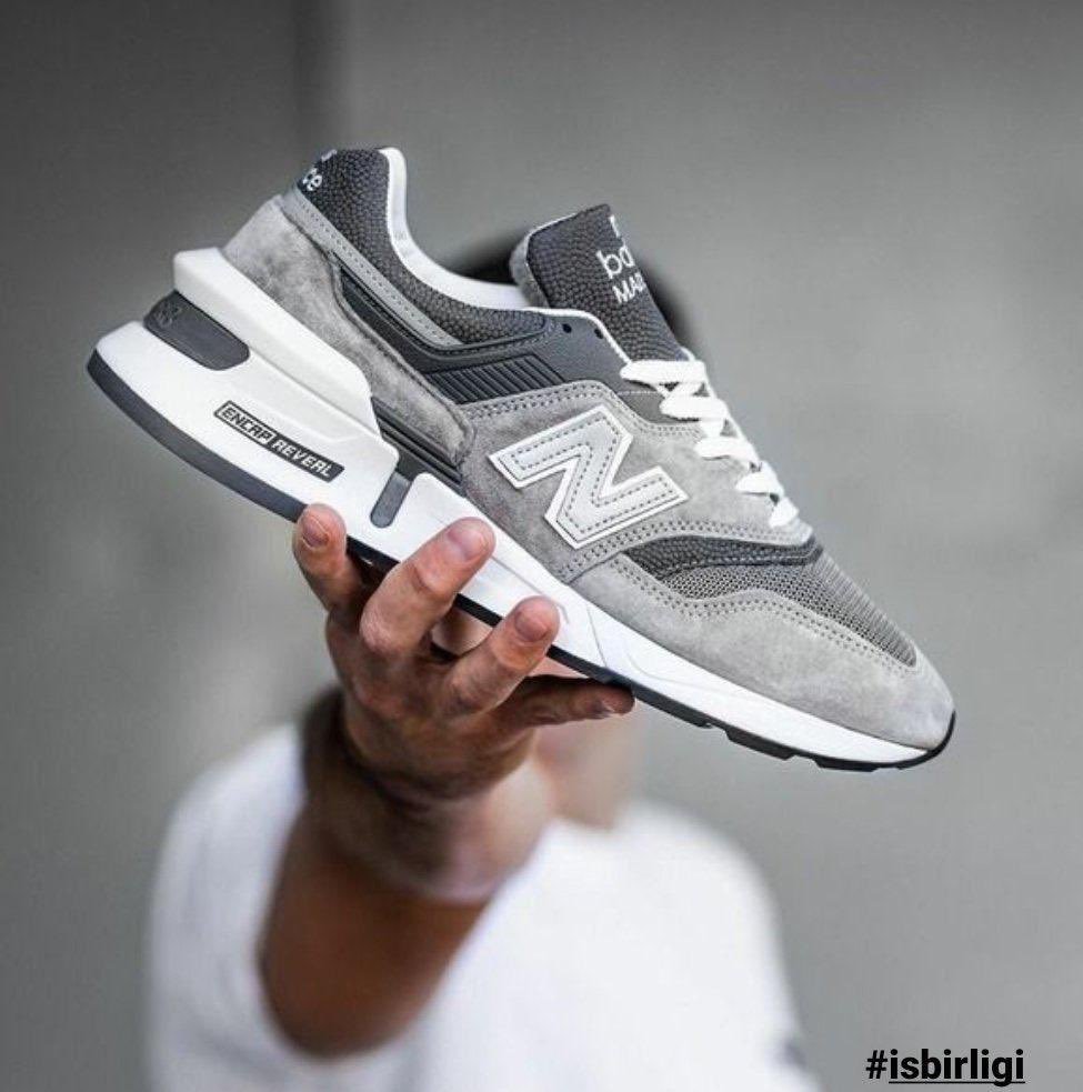 New Balance'ta bugüne özel...