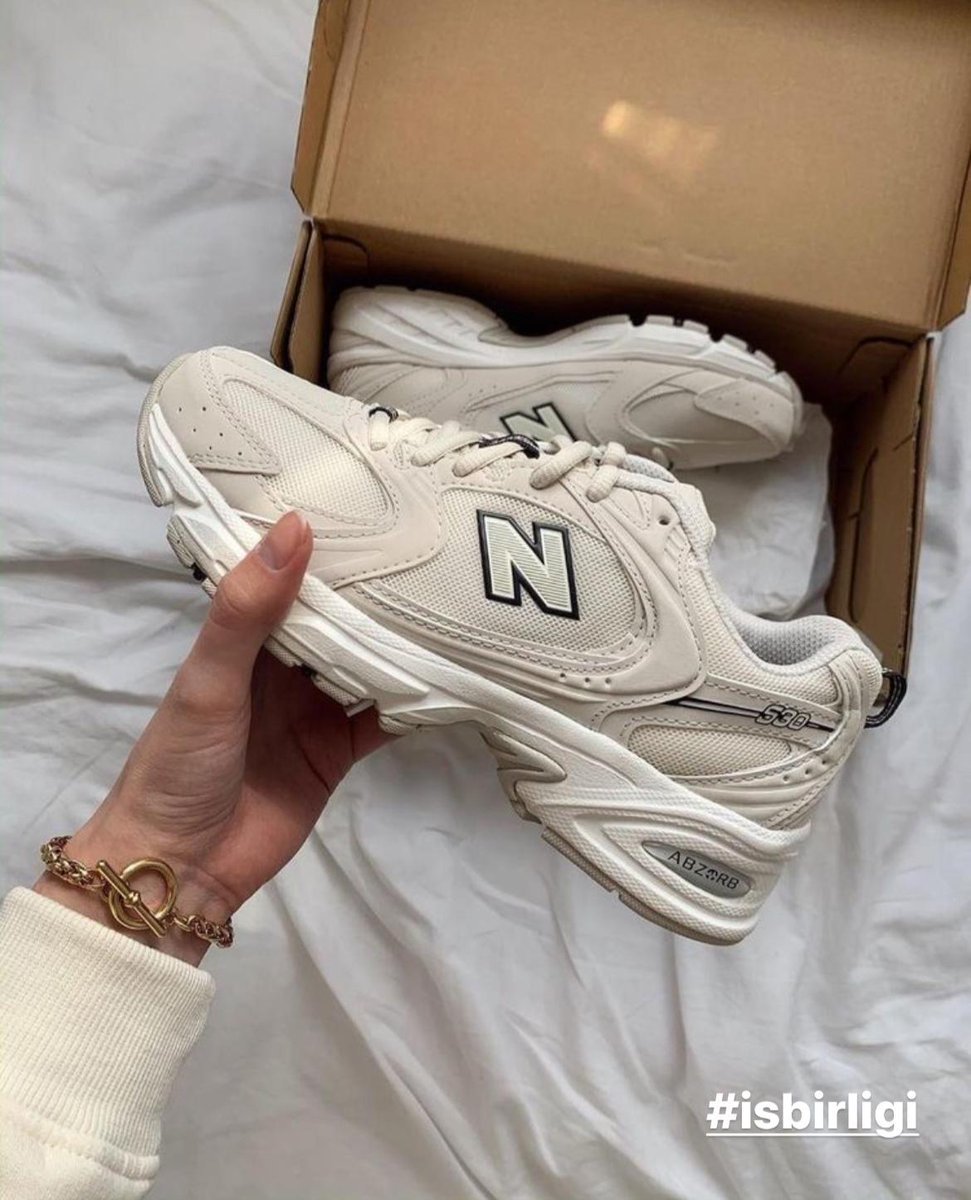 New Balance'ta bugüne özel...