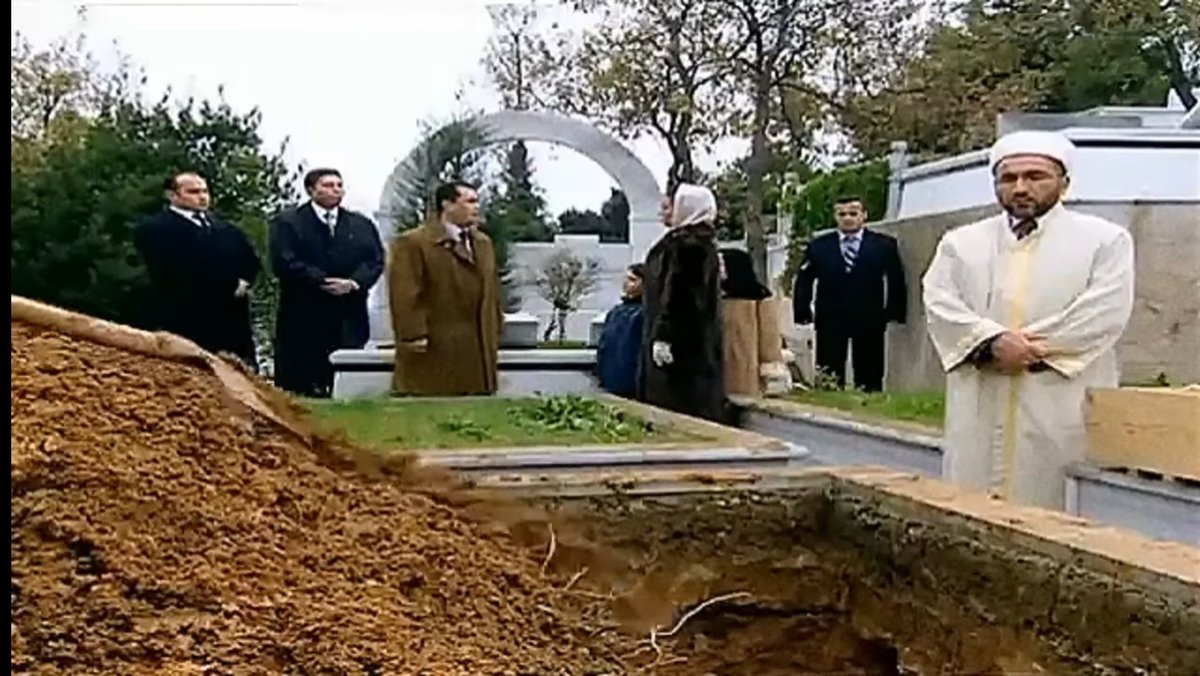 Dostum olmaz, hasmım...