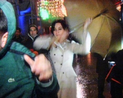 Hande Ataizi’nin kendisine...