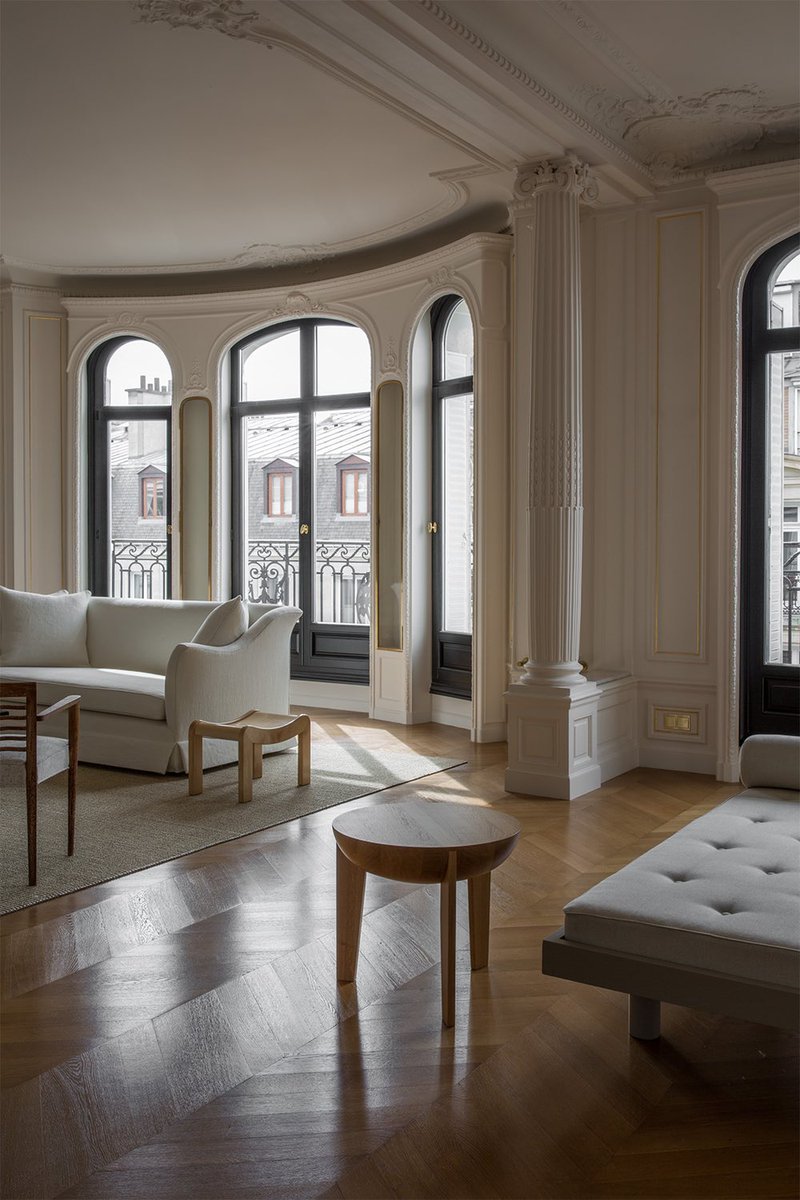 Paris'te bir apartman...