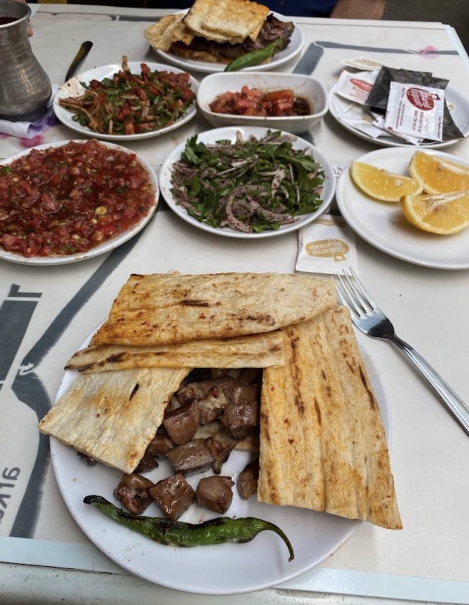 Adana Tarihi Büyüksaat...