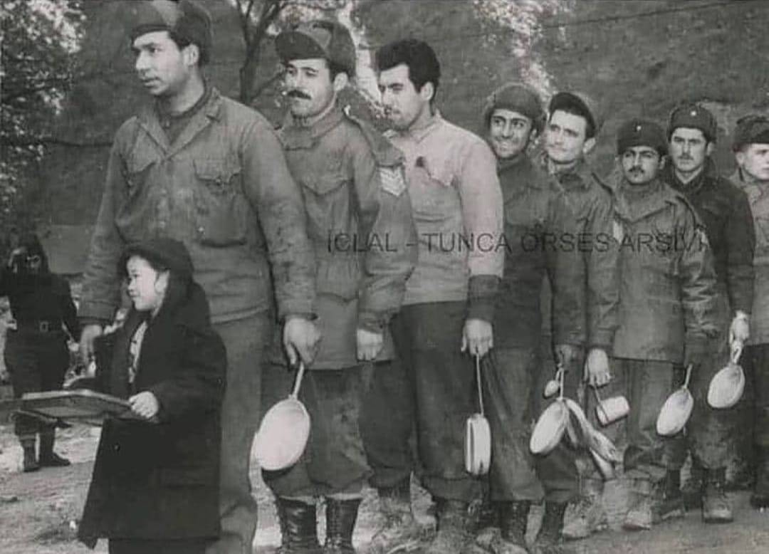 📸 Türk askerleri ve koreli...