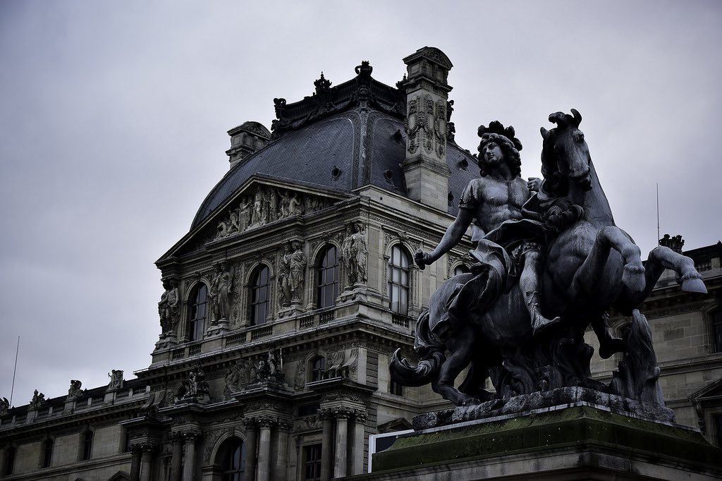 Louvre, Paris....