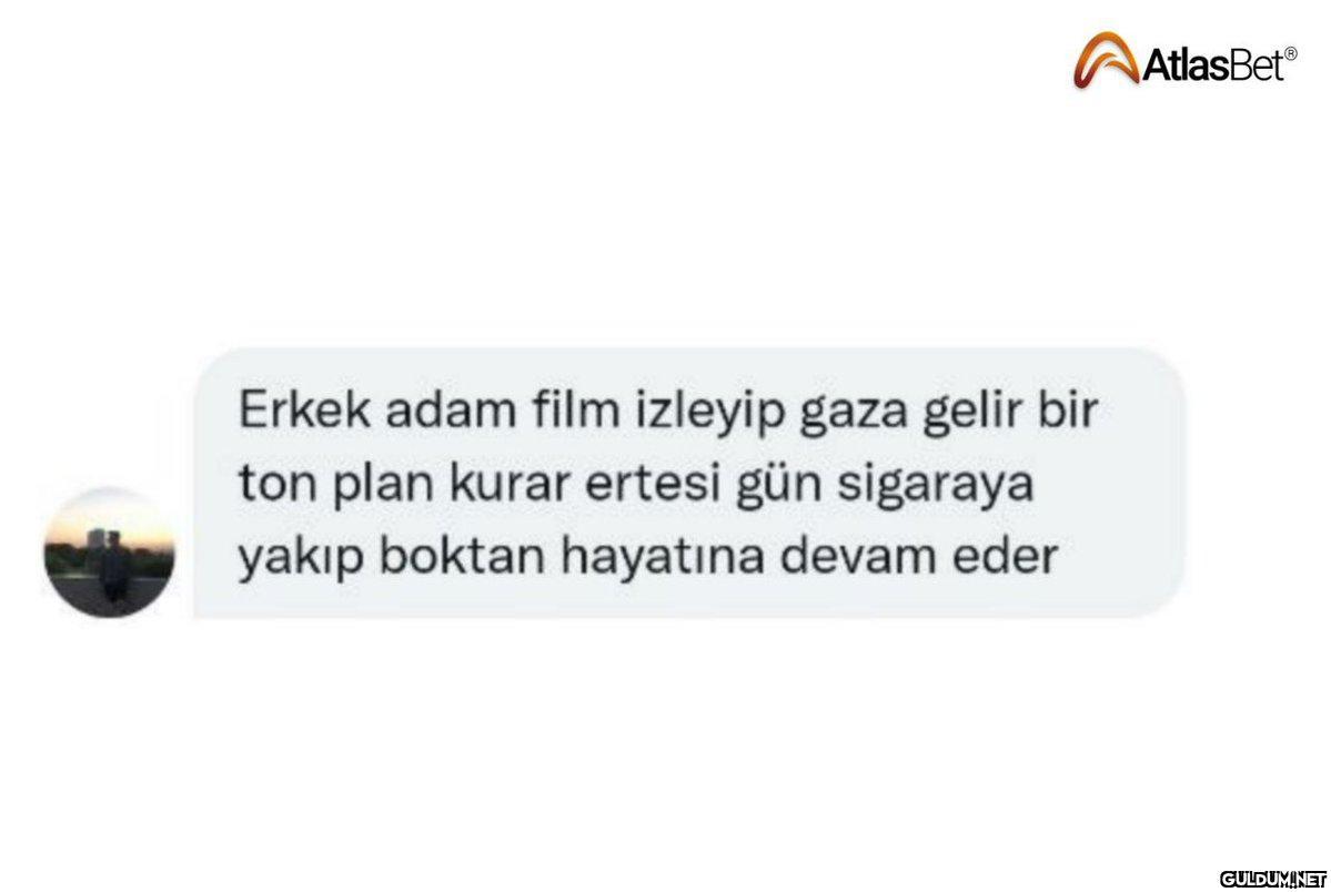 Erkek adam film izleyip...
