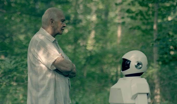 Robot & Frank  Karısından...