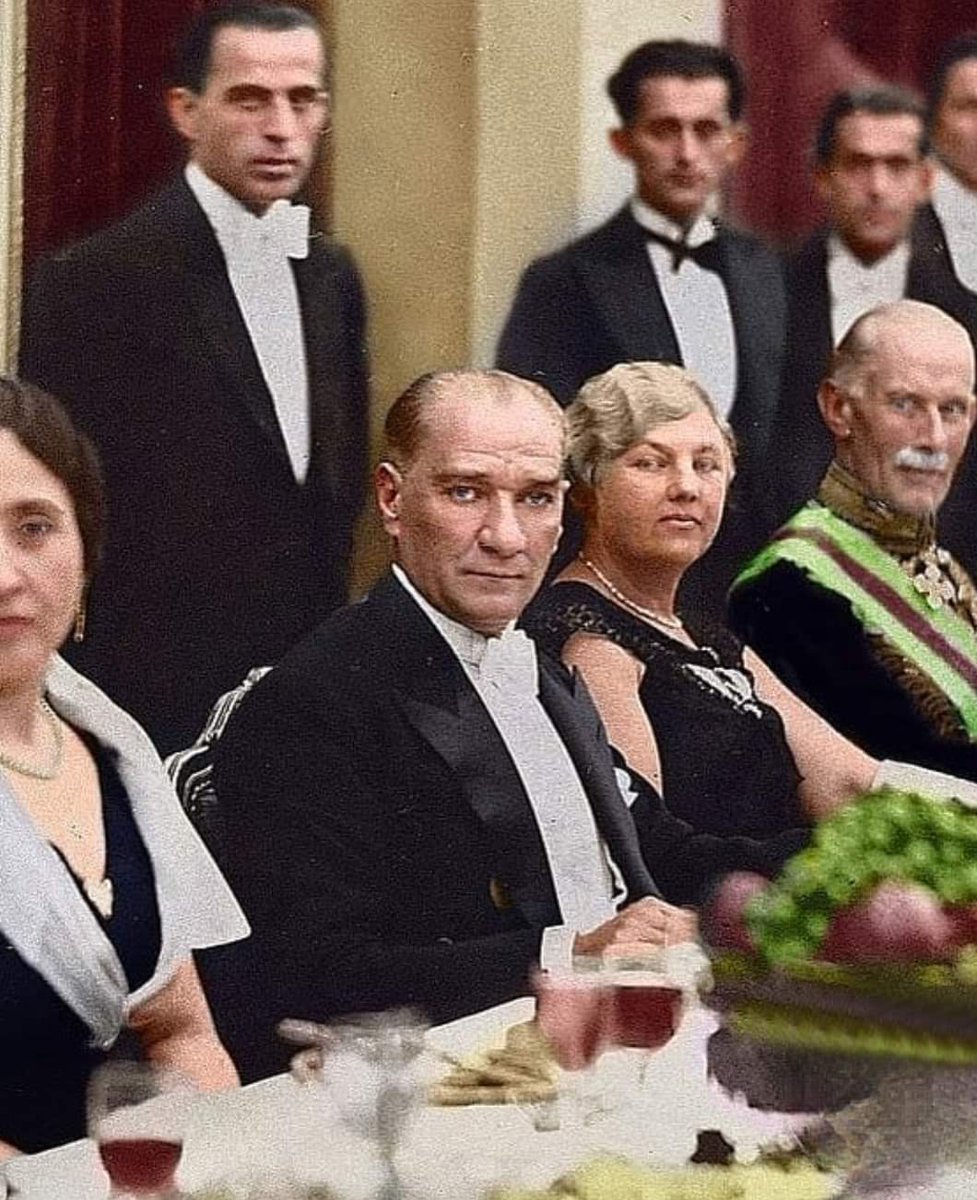 Mustafa Kemal Atatürk,...