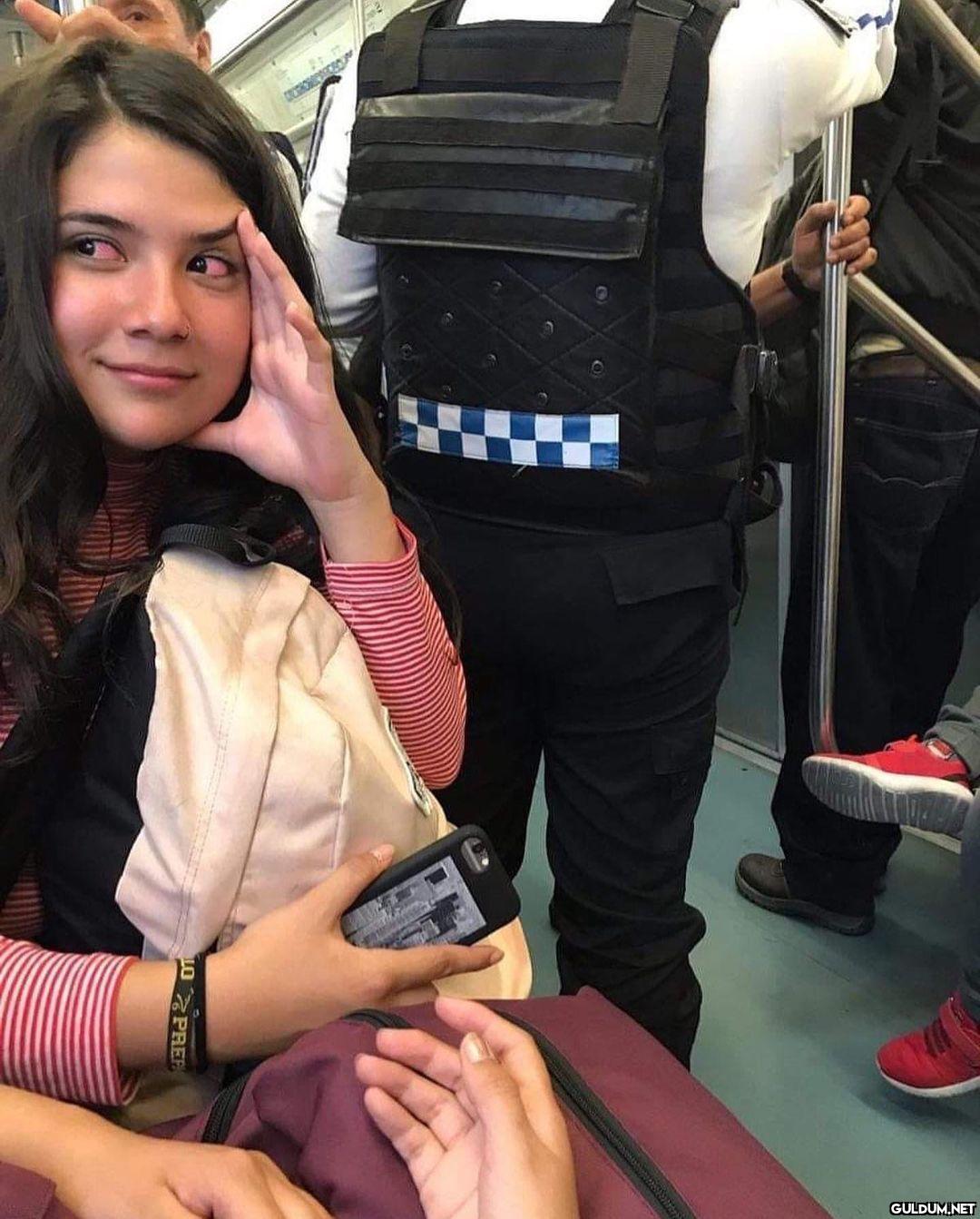 anlamsız fotoğraflar 930  ...