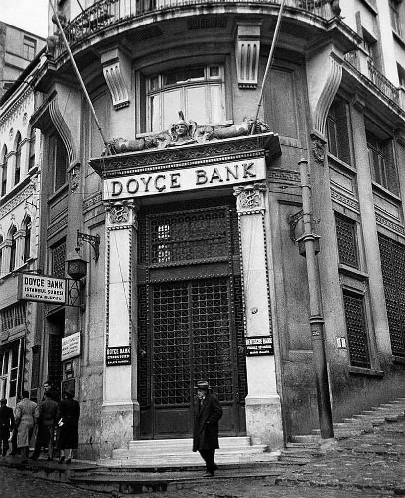 İstanbul. Karaköy’de...