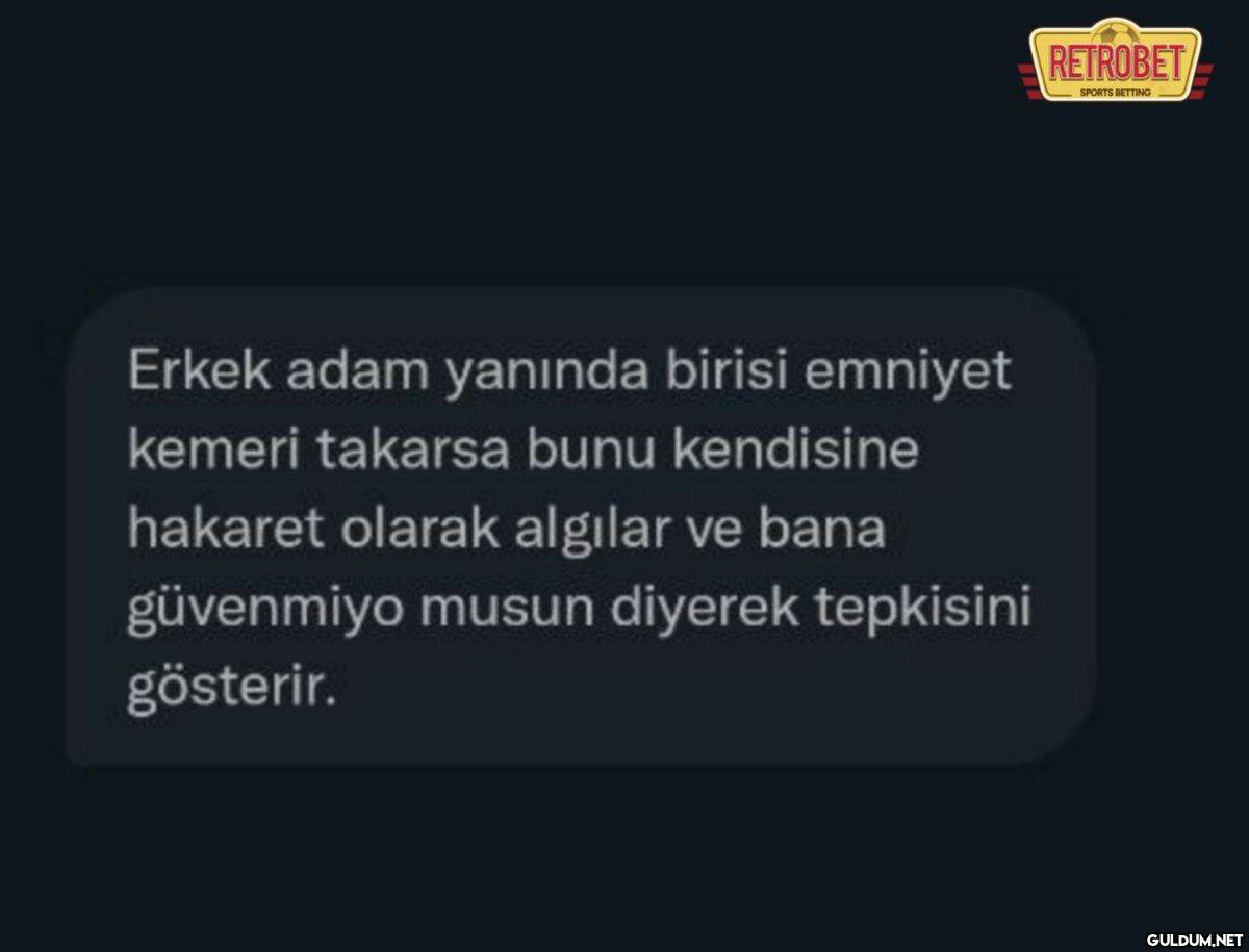 Erkek adam yanında birisi...