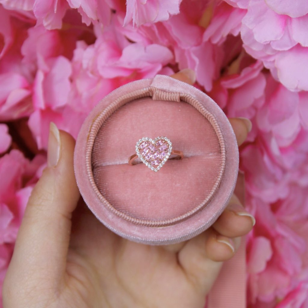 Pembe Kalp Baget Yüzük💕💕...