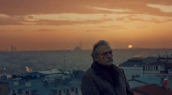 Şahsiyet  Beyoğlu'nda...