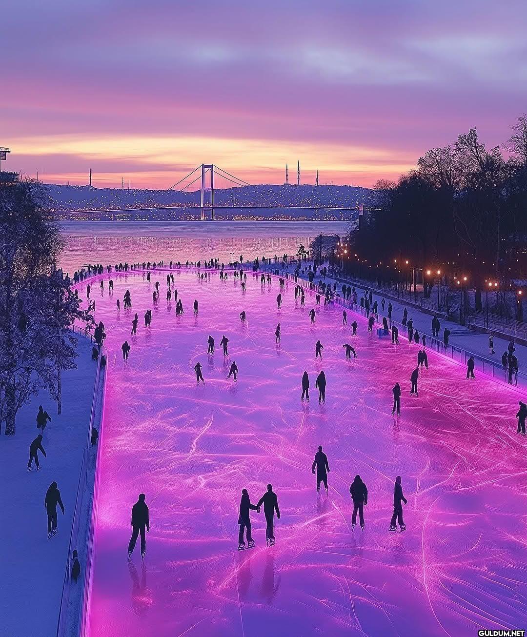 İstanbul Boğazı’nda buz...
