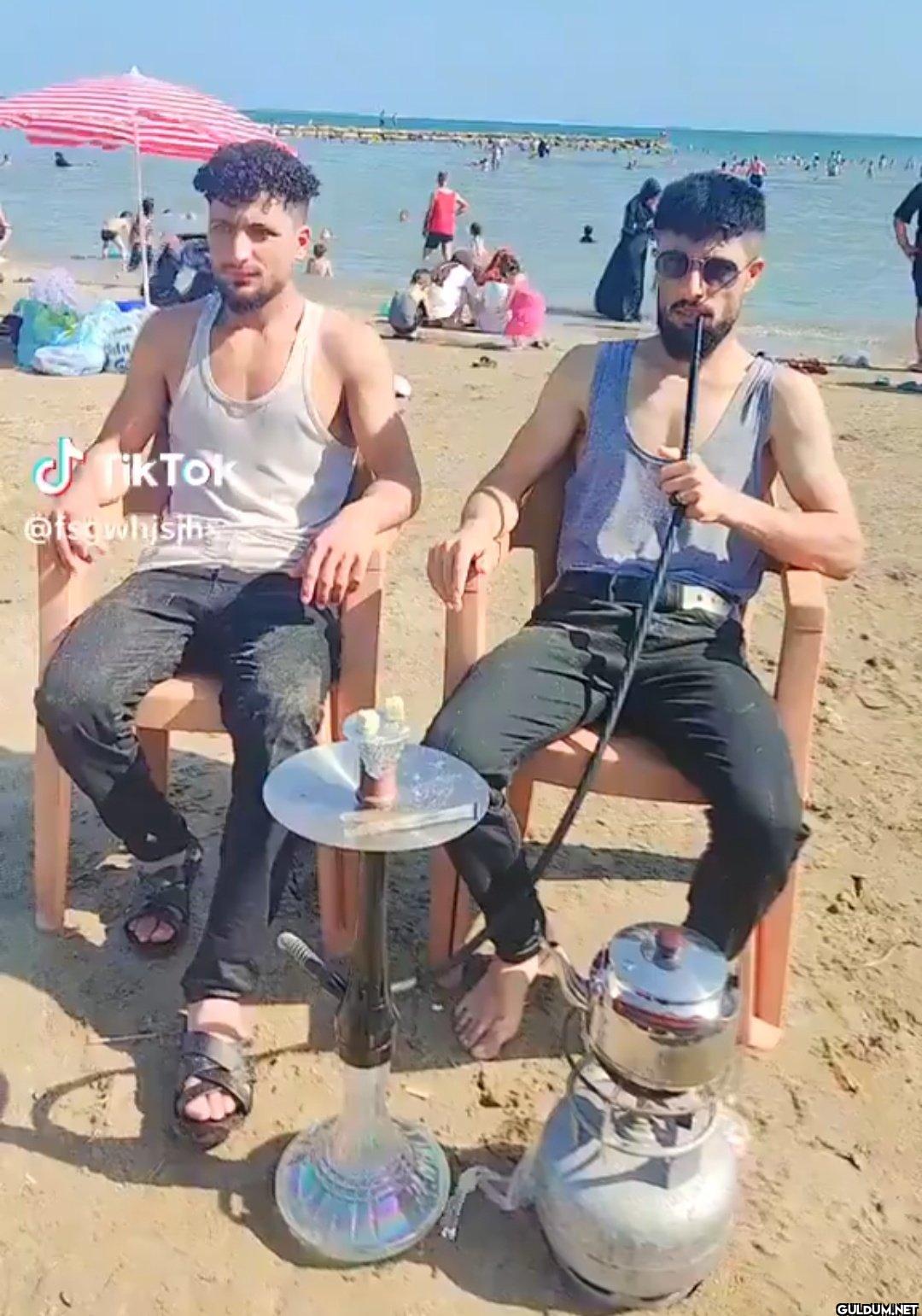 Ülkesi için silahlanan...