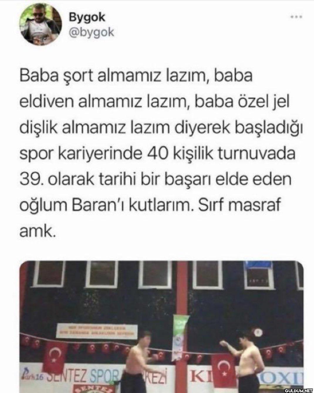 Baba şort almamız lazım,...