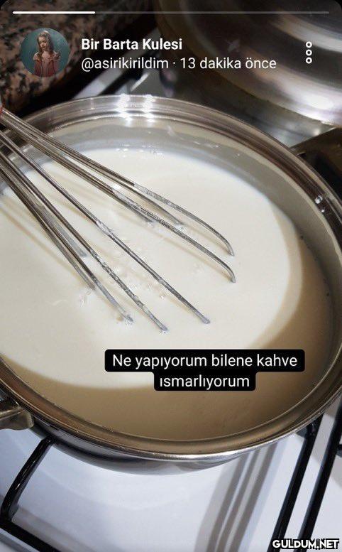 sizce ne yapıyorum?...
