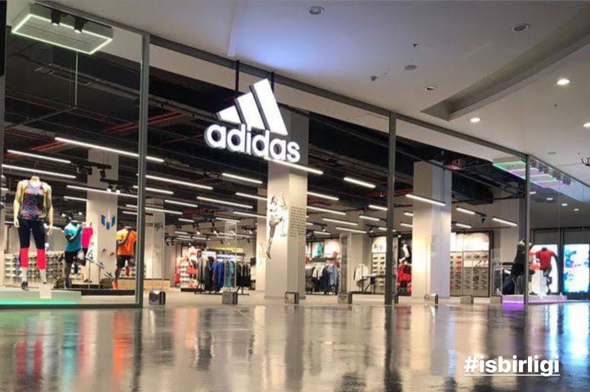 Adidas’ta ayakkabılar...