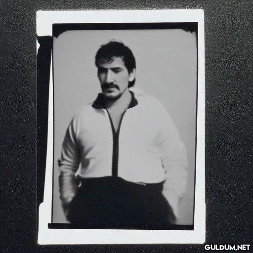 hainlerin kumpaslarıyla,...