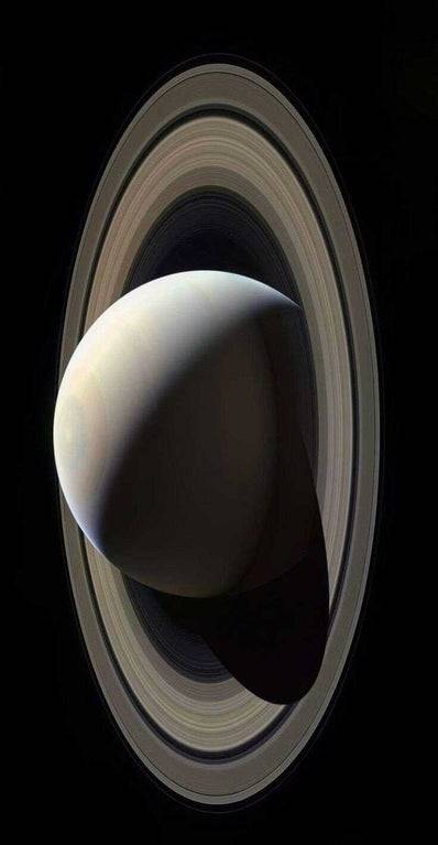 🔭 Cassini uzay aracı...