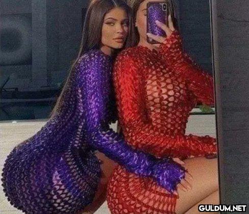kylie Jenner elbisesi vs...