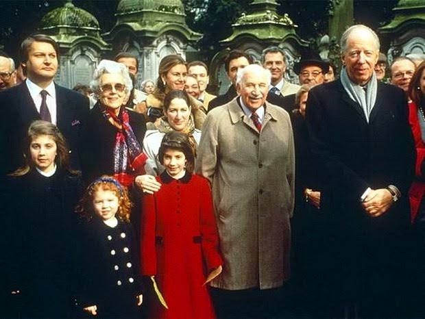 Bugün Rothschild Ailesinin...
