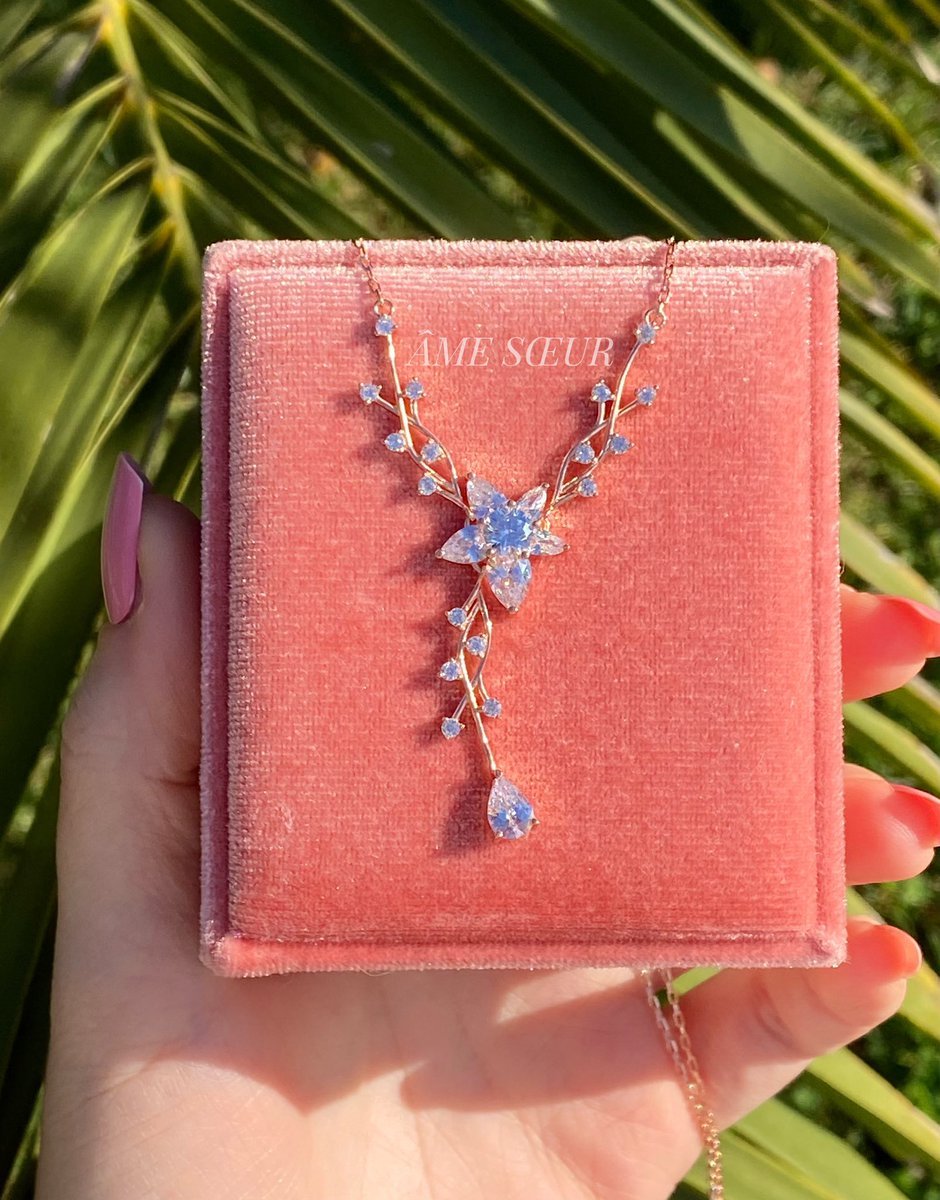 Swarovski Begonia Kolye ❣️...