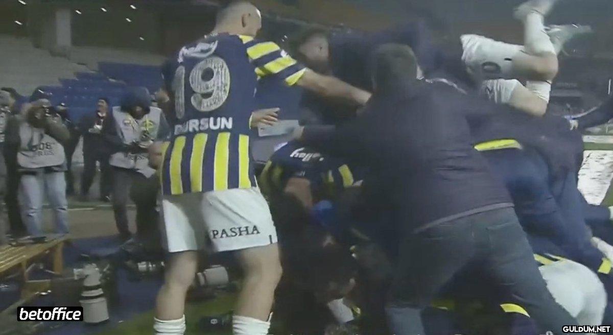 adamlar her hafta şunu...