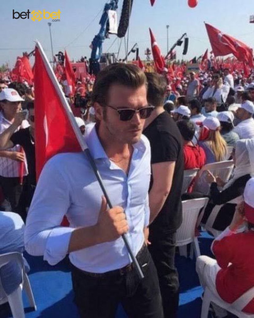Oy kullanmaya giderken me...