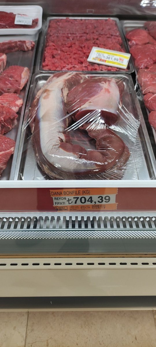 "yakarsa dünyayı gariplar...