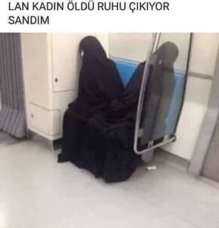 LAN KADIN ÖLDÜ RUHU...